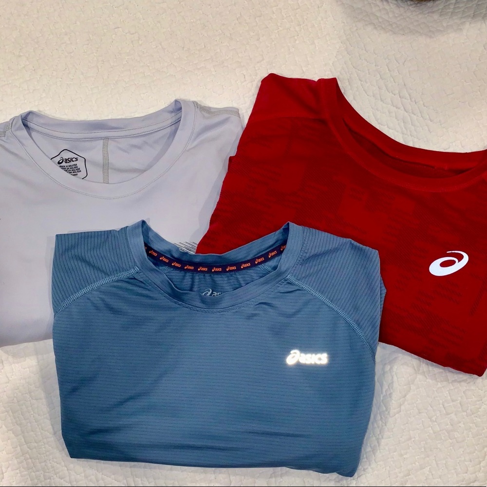 Never worn Men’s ASICS Performance shirts: Large